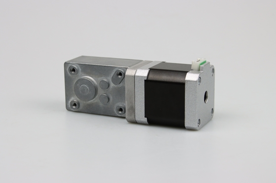 レーザーの彫版機械のための78.5ozIn 1.5A 5.76V NEMA 17みみずの変速機のステップ・モータ